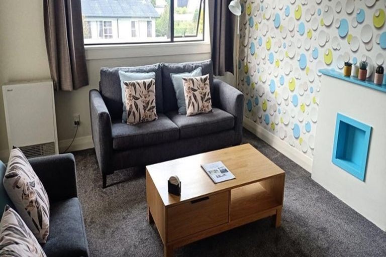 Photo of property in 74-76 Te Awe Awe Street, Hokowhitu, Palmerston North, 4410