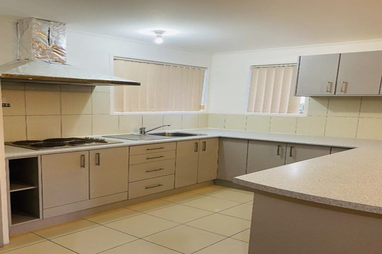 Photo of property in 49 Dissmeyer Drive, Clover Park, Auckland, 2019