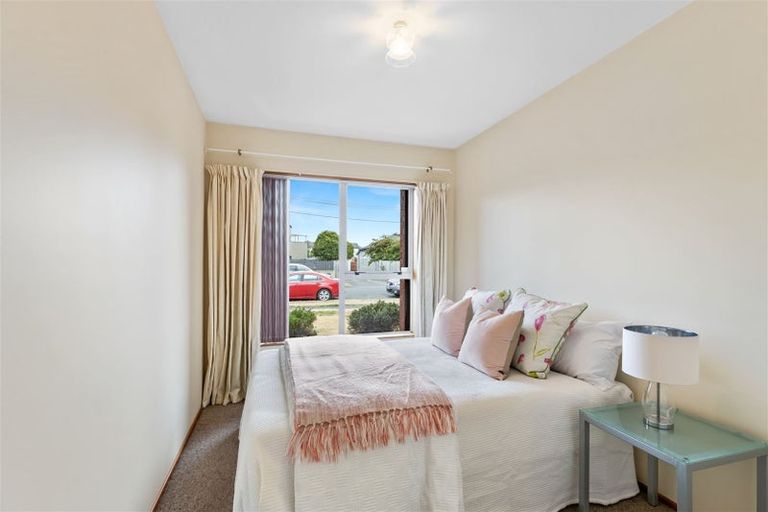 Photo of property in 2/12 Barrie Street, Addington, Christchurch, 8024