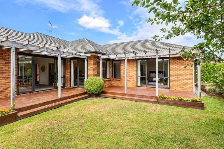 Photo of property in 84 Kapanui Road, Waikanae, 5036