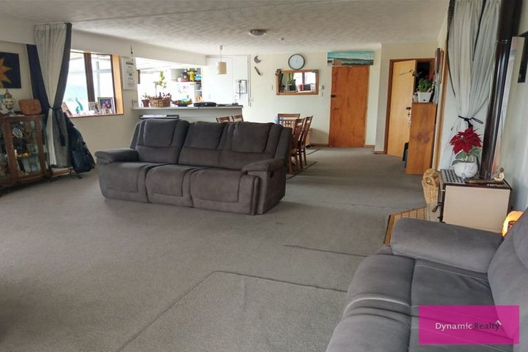 Photo of property in 318 Waikawa Road, Waikawa, Picton, 7220