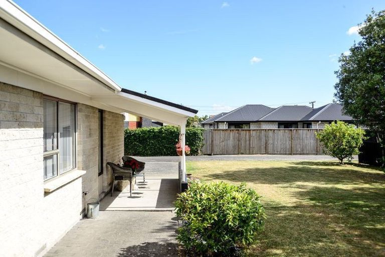 Photo of property in 38 Braid Road, St Andrews, Hamilton, 3200