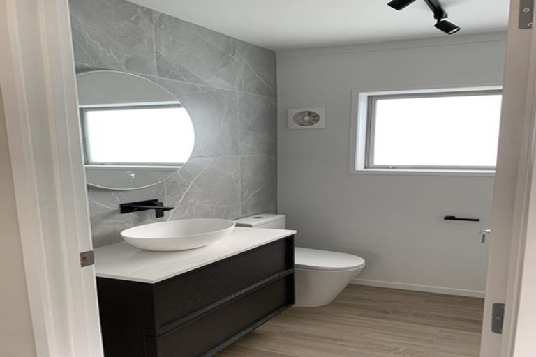 Photo of property in 53 Marellen Drive, Red Beach, 0932