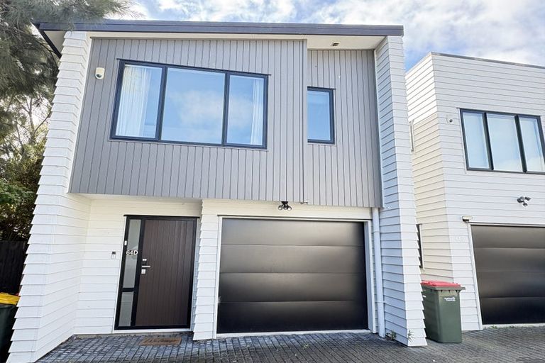 Photo of property in 64d Royal Road, Te Atatu South, Auckland, 0610