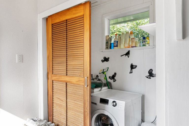 Photo of property in 521 Mangorei Road, Highlands Park, New Plymouth, 4312