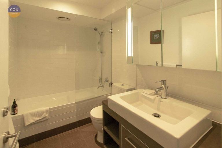 Photo of property in 301/7 Humber Street, Pandora, Napier, 4110