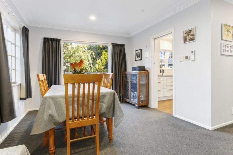 Photo of property in 792 West Coast Road, Oratia, Auckland, 0604