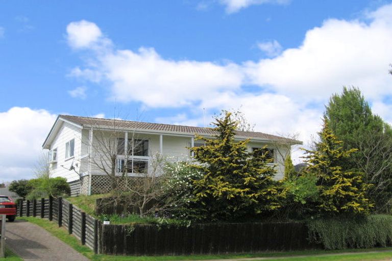 Photo of property in 108 Tamatea Road, Taupo, 3330