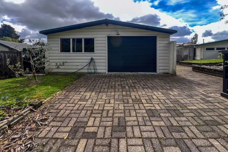Photo of property in 1 Highfield Place, Lynmore, Rotorua, 3010