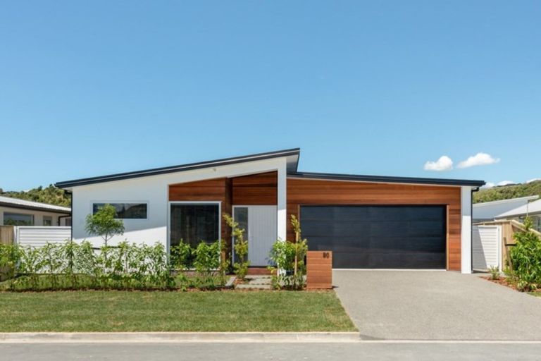 Photo of property in 90 Awataha Crescent, Pyes Pa, Tauranga, 3110
