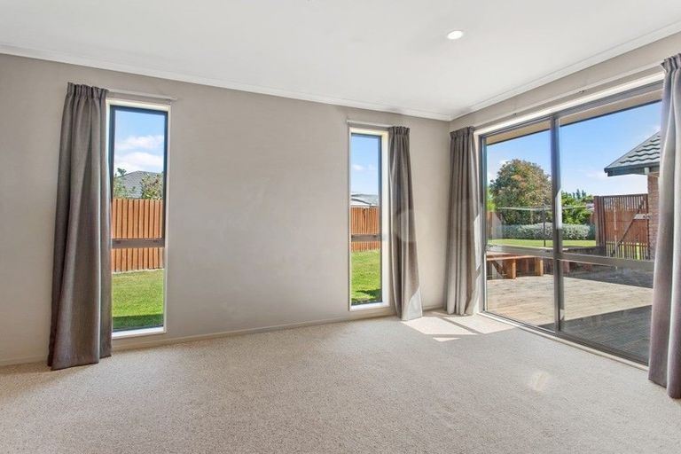 Photo of property in 52 Paget Drive, Woodend, 7610