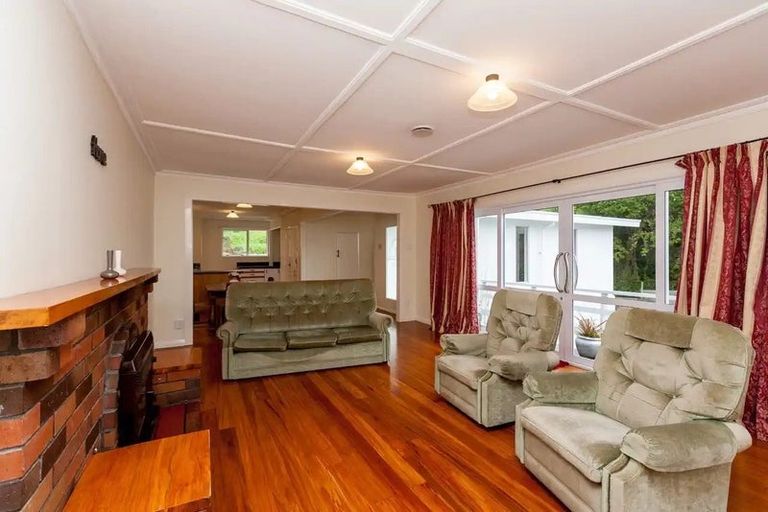 Photo of property in 13a Seaview Road, Marfell, New Plymouth, 4310