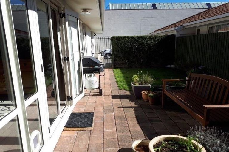 Photo of property in 4/71 Elizabeth Street, Riccarton, Christchurch, 8041