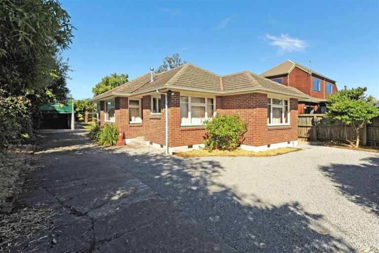 Photo of property in 180 Main North Road, Redwood, Christchurch, 8051