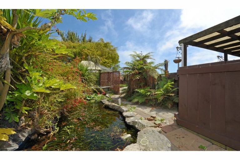 Photo of property in 100 Ascot Avenue, North New Brighton, Christchurch, 8083
