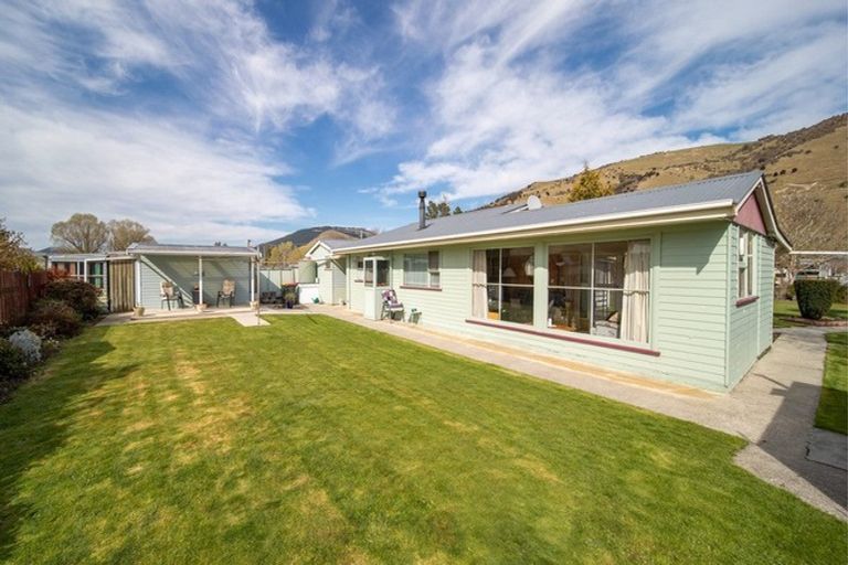 Photo of property in 11 Millers Flat-beaumont Road, Millers Flat, Roxburgh, 9572
