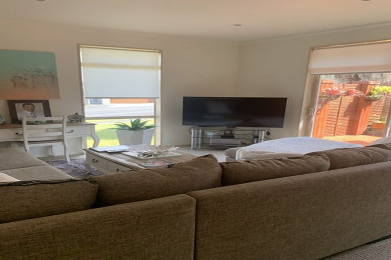 Photo of property in 6 Tuturu View, Ruakaka, 0116