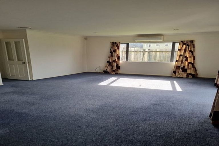 Photo of property in 32 Tararua Street, Trentham, Upper Hutt, 5018