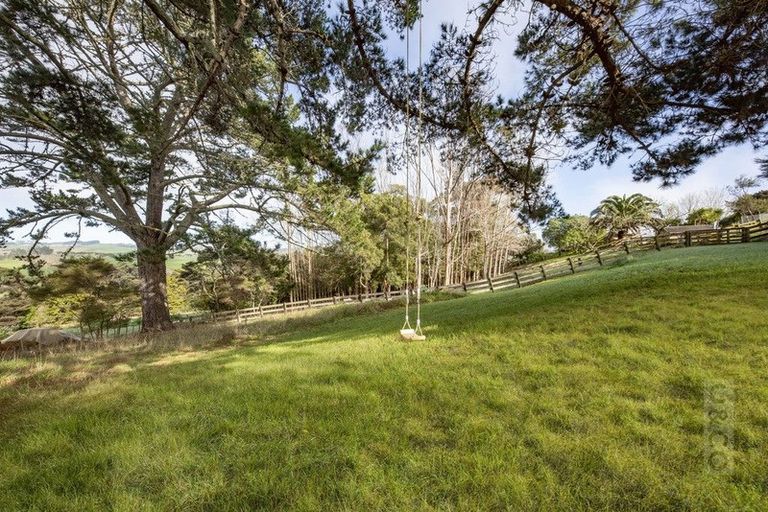 Photo of property in 380 Muriwai Road, Waimauku, 0881