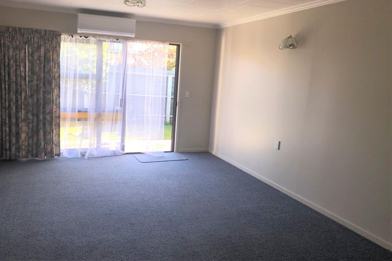 Photo of property in 19/2 Baker Street, West End, Timaru, 7910