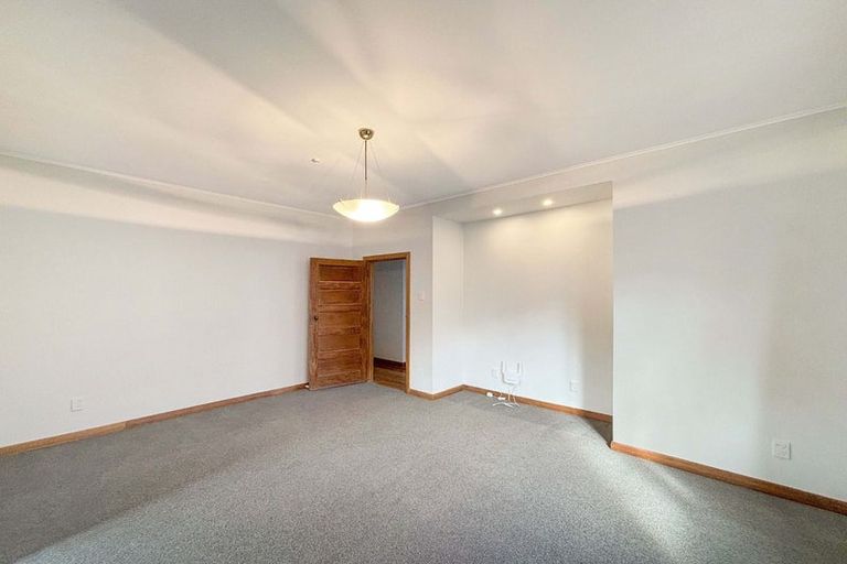 Photo of property in 31 Happy Valley Road, Owhiro Bay, Wellington, 6023