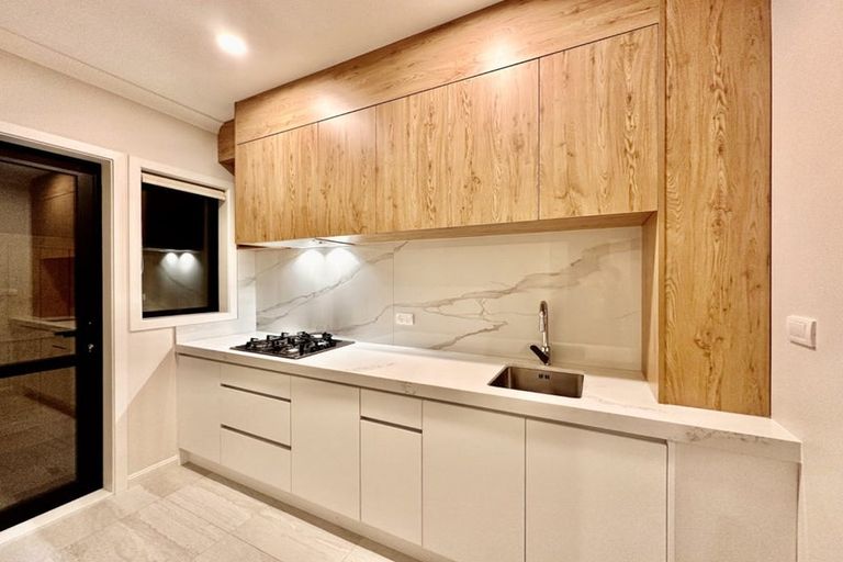 Photo of property in 18 Ballyliffin Drive, Flat Bush, Auckland, 2019