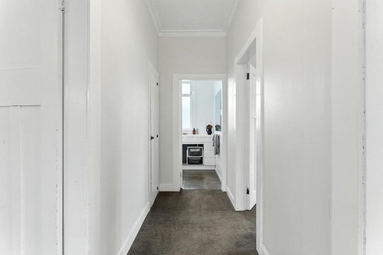 Photo of property in 9 Sydney Place, Whanganui, 4500