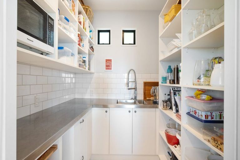 Photo of property in 39 Overdale Drive, Cashmere, Christchurch, 8022