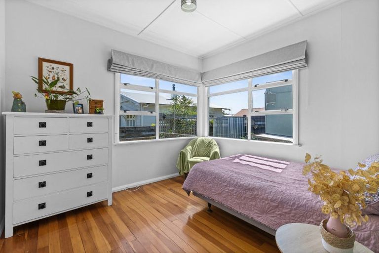 Photo of property in 114 Mayfair Avenue, Mayfair, Hastings, 4122