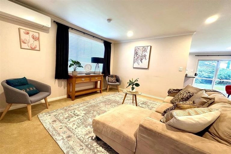 Photo of property in 6 Richard Halse Drive, Manurewa, Auckland, 2105