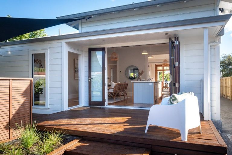 Photo of property in 69 Nelson Crescent, Napier South, Napier, 4110