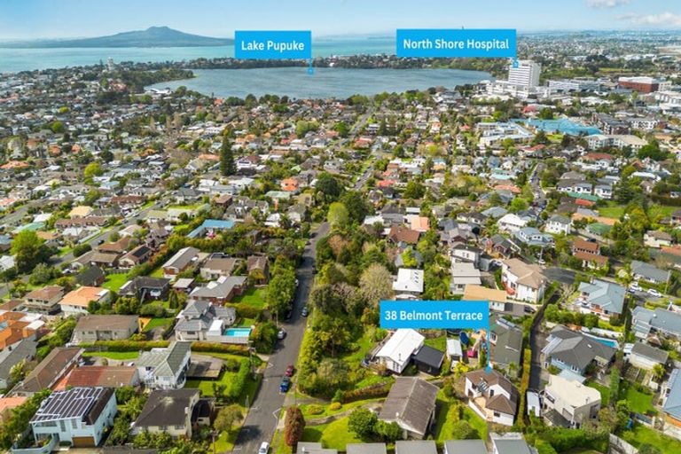 Photo of property in 38 Belmont Terrace, Milford, Auckland, 0620