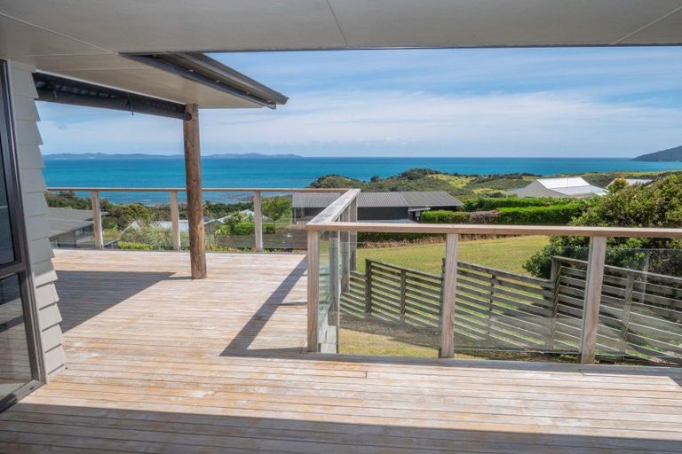 Photo of property in 20 Eagles Way, Cable Bay, 0420