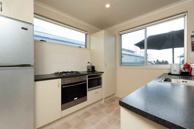 Photo of property in 131 Karewa Parade, Papamoa Beach, Papamoa, 3118