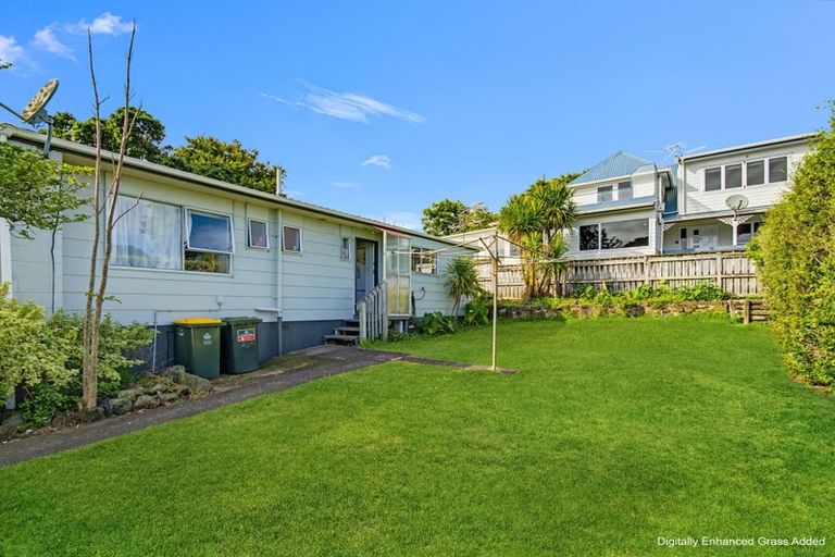 Photo of property in 2/15a Mcintyre Road, Mangere Bridge, Auckland, 2022