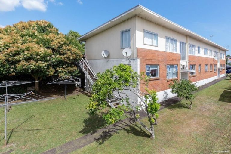 Photo of property in 3/5 Kitchener Road, Sandringham, Auckland, 1025