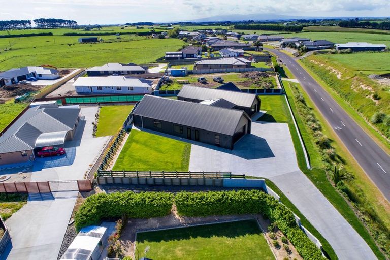 Photo of property in 22 Larlin Drive, Hawera, 4675