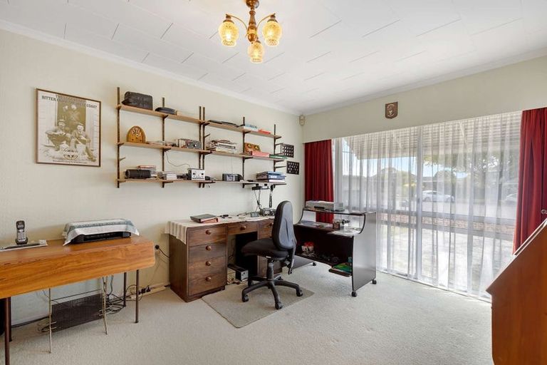 Photo of property in 43 Kentucky Way, Awapuni, Palmerston North, 4412