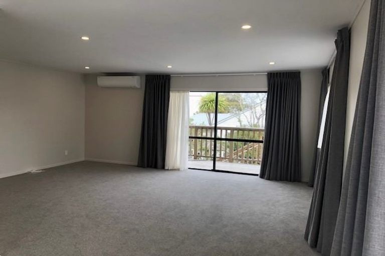 Photo of property in 2/48 Bayswater Avenue, Bayswater, Auckland, 0622