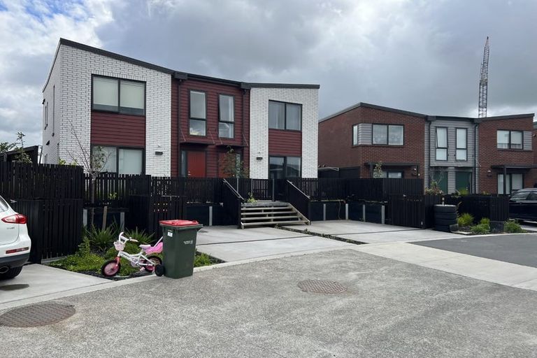 Photo of property in 24 Te Rito Road, Hobsonville, Auckland, 0616