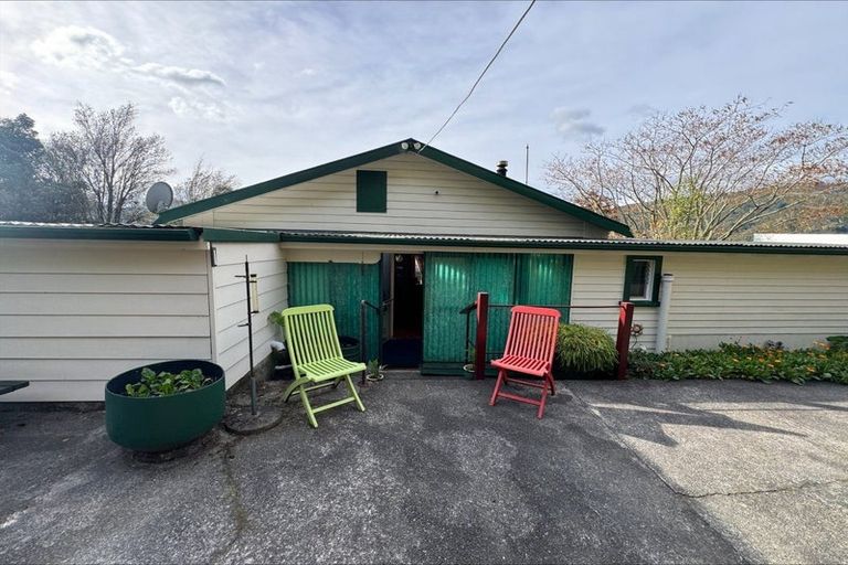 Photo of property in 87 Main Rd Havelock, Havelock, 7100