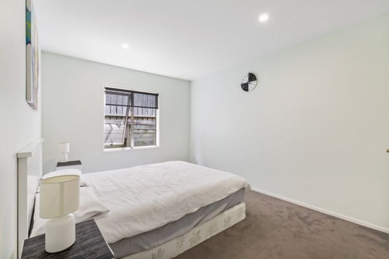 Photo of property in 24/19 Glencarron Place, Bethlehem, Tauranga, 3110