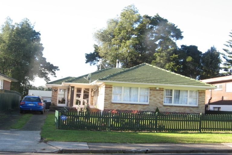 Photo of property in 50 Lawrence Crescent, Hillpark, Auckland, 2102