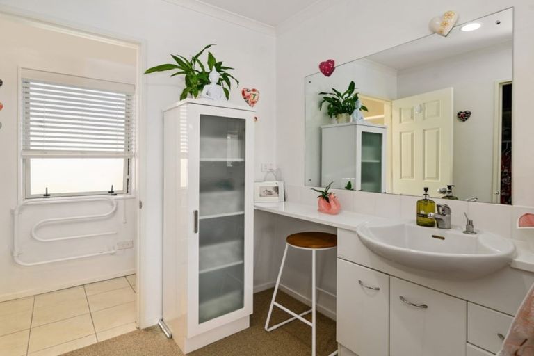 Photo of property in 118 Rimuvale Street, Pukehangi, Rotorua, 3015