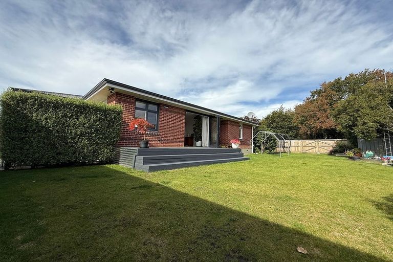 Photo of property in 1 Kinrara Place, Halswell, Christchurch, 8025