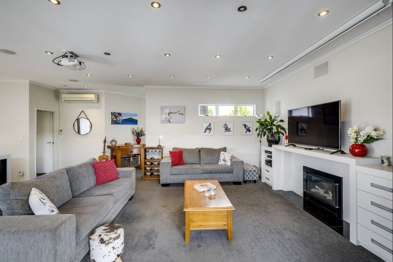 Photo of property in 11 Tasman Drive, Poraiti, Napier, 4112