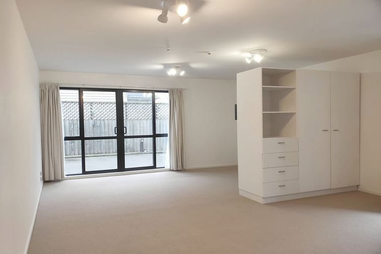 Photo of property in 10/169 Fitzgerald Avenue, Christchurch Central, Christchurch, 8011