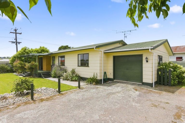 Photo of property in 15 Te Manuao Road, Otaki, 5512