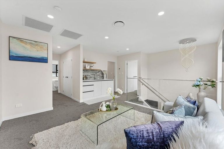 Photo of property in 22 Black Shed Road, Flat Bush, Auckland, 2019