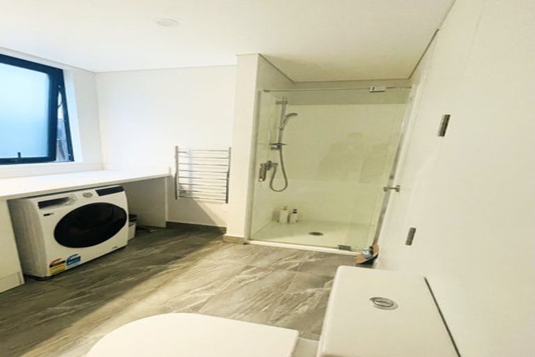 Photo of property in 17 Nugget Avenue, Hobsonville, Auckland, 0616